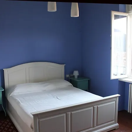 54b Apartment